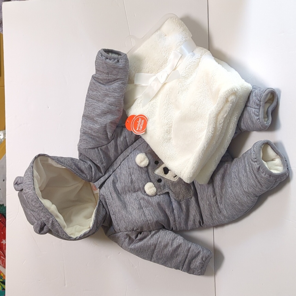 NEW BUNDLE 0-3M Plush Character Bunting with super soft White Blanket NWT